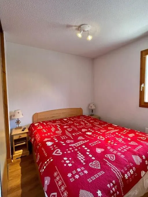 Appartement Proche Des Pistes プラーズ・シュル・アルリー 0*,